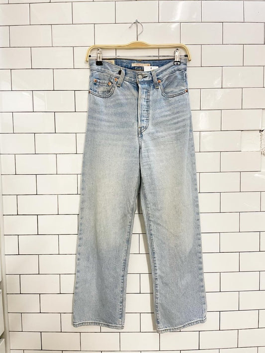 levi's ribcage straight light wash jeans - good market thrift store