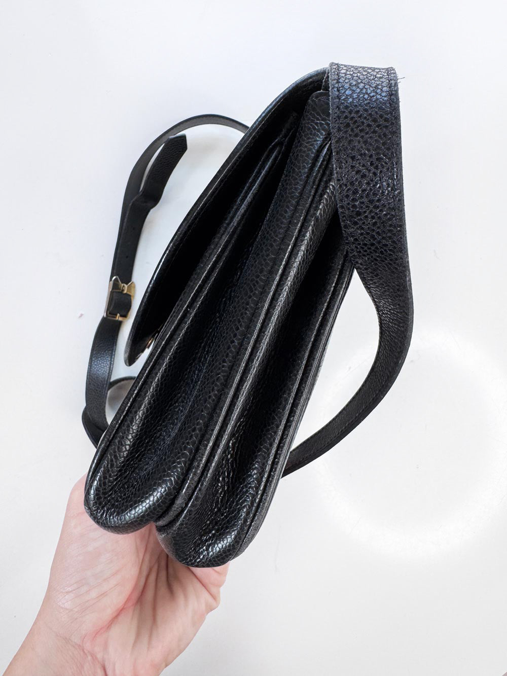 vintage nina ricci bow turn lock leather bag
