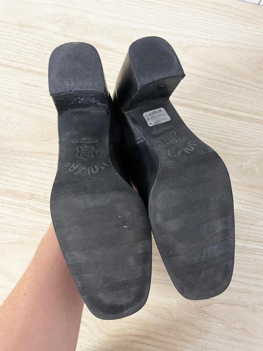 vintage 90s usina minimal square toe leather ankle shoe - good market thrift store