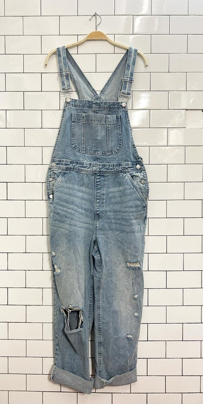 eighty two denim distressed overalls - good market thrift store