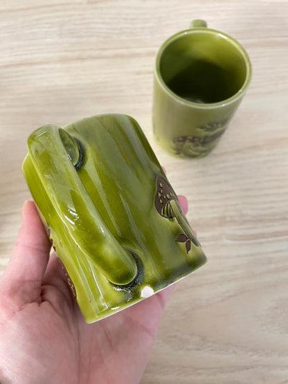 x4 vintage 70s japanese mushroom mug set - good market thrift store