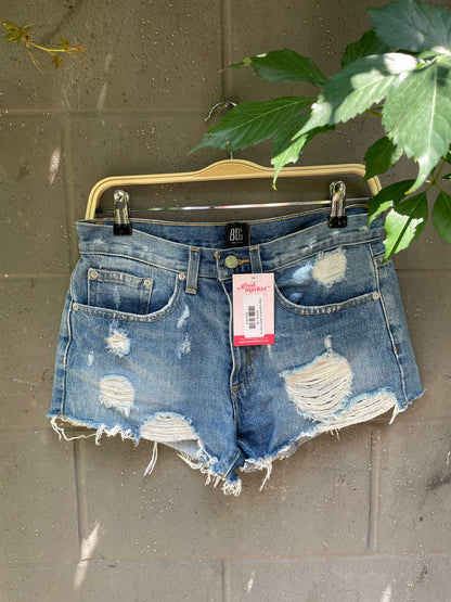 bdg essential short mid rise