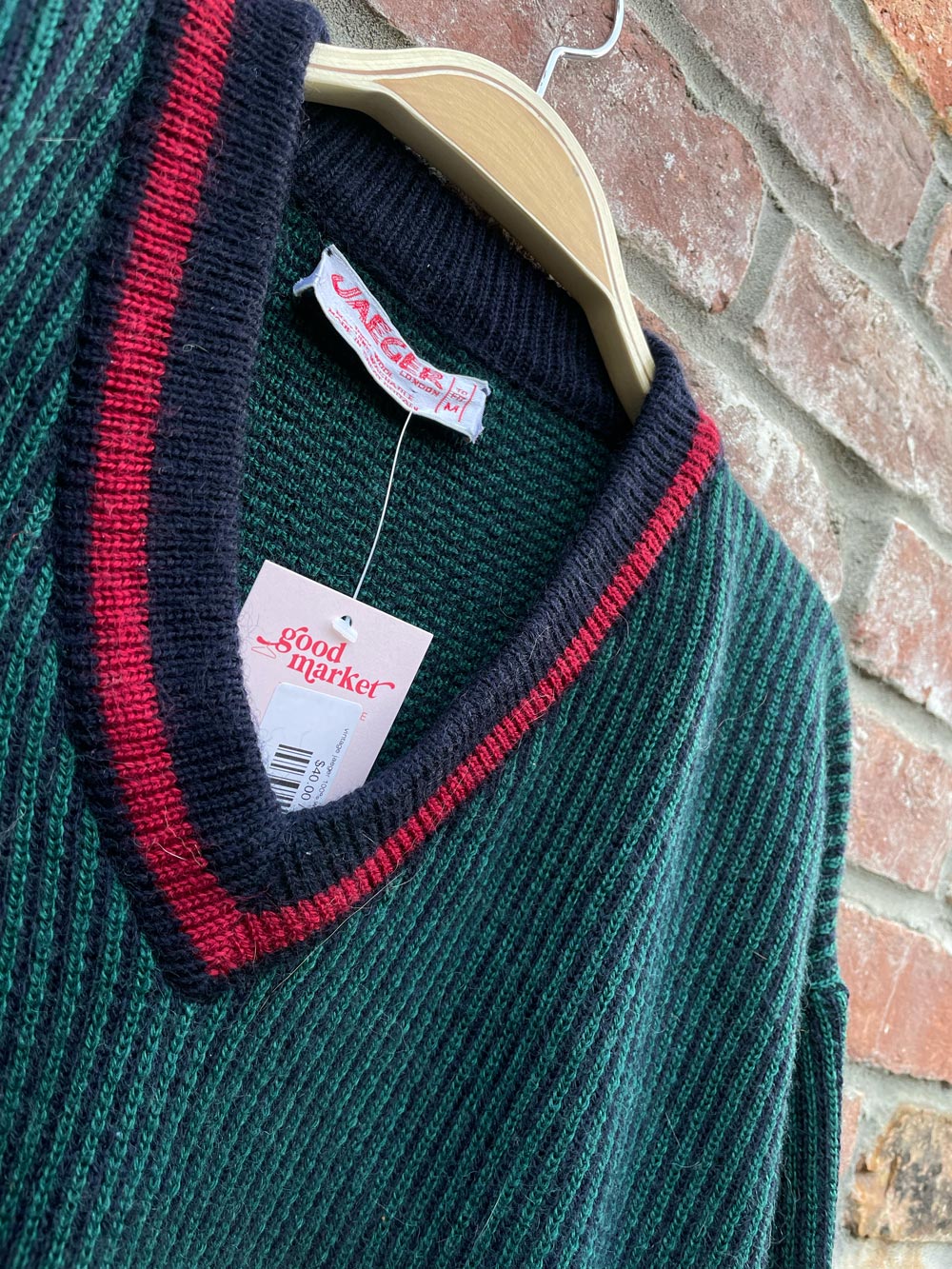vintage jaeger 100% wool tennis v-neck sweater
