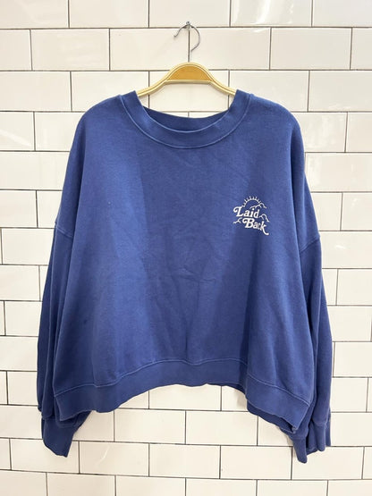 old navy oversized boxy crop laid back graphic sweatshirt - good market thrift store