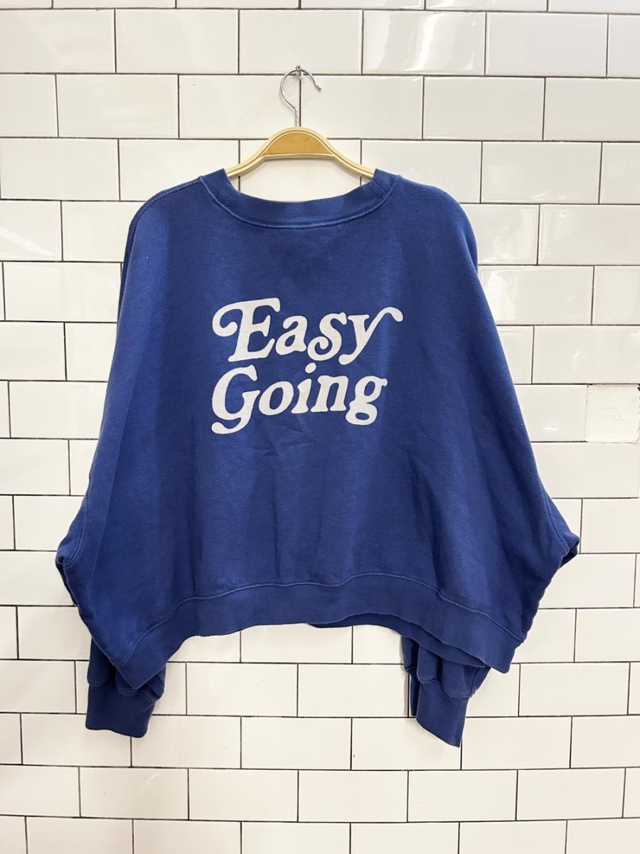 old navy oversized boxy crop laid back graphic sweatshirt - good market thrift store