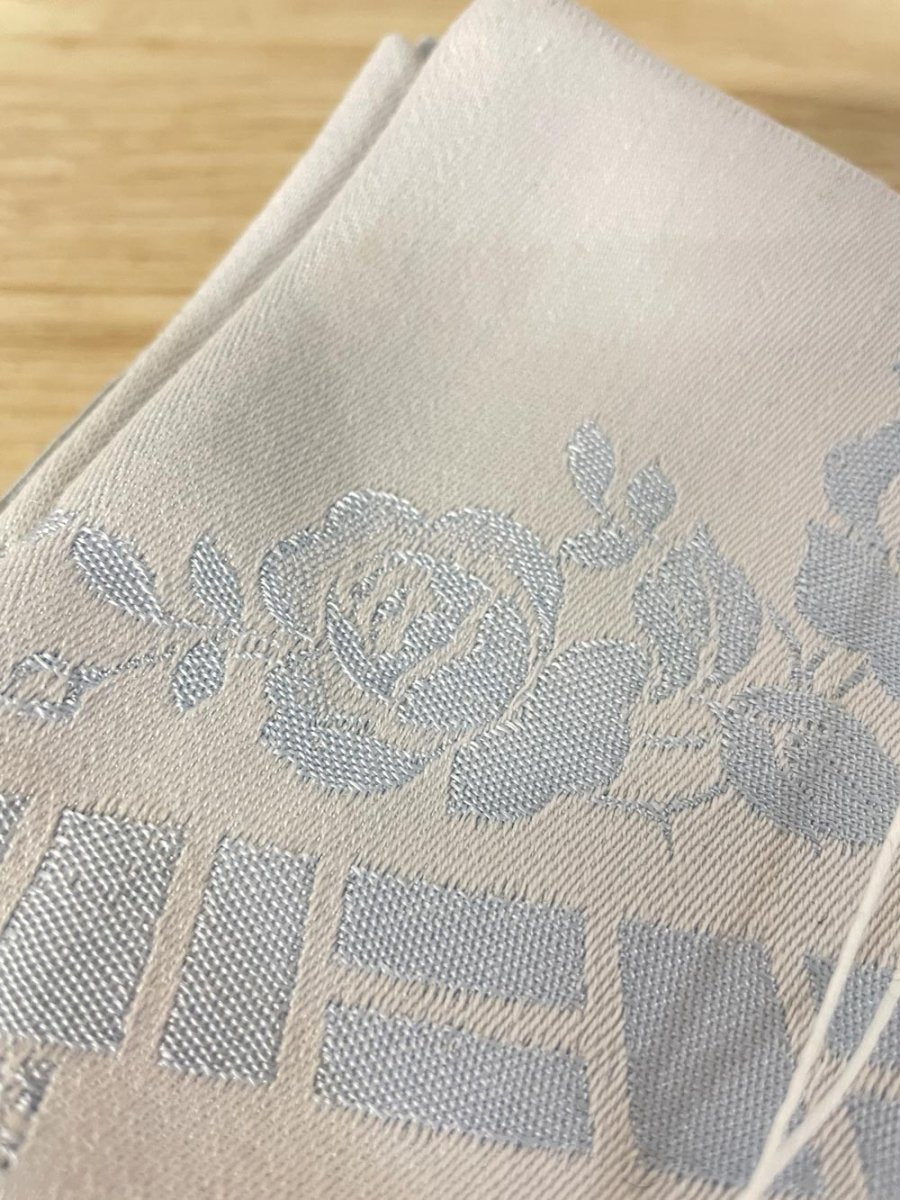 x6 vintage blue rose napkins - good market thrift store