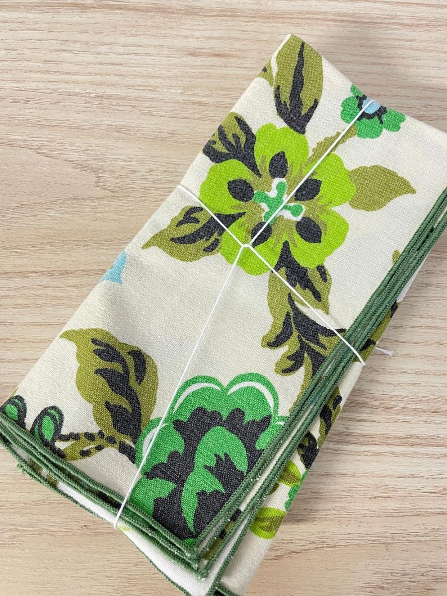 x4 vintage retro floral napkins - good market thrift store