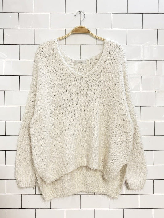 28 | 29 cotton - blend loose knit v - neck sweater - good market thrift store