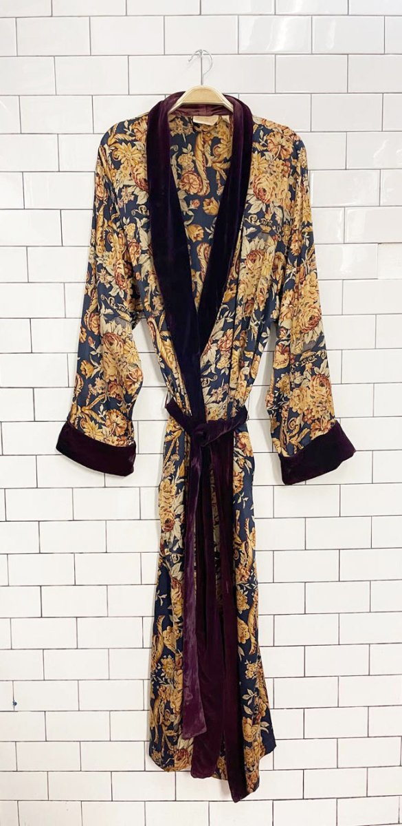 vintage amour de nuit 100% silk robe with velvet trim - good market thrift store