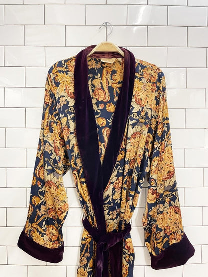vintage amour de nuit 100% silk robe with velvet trim - good market thrift store