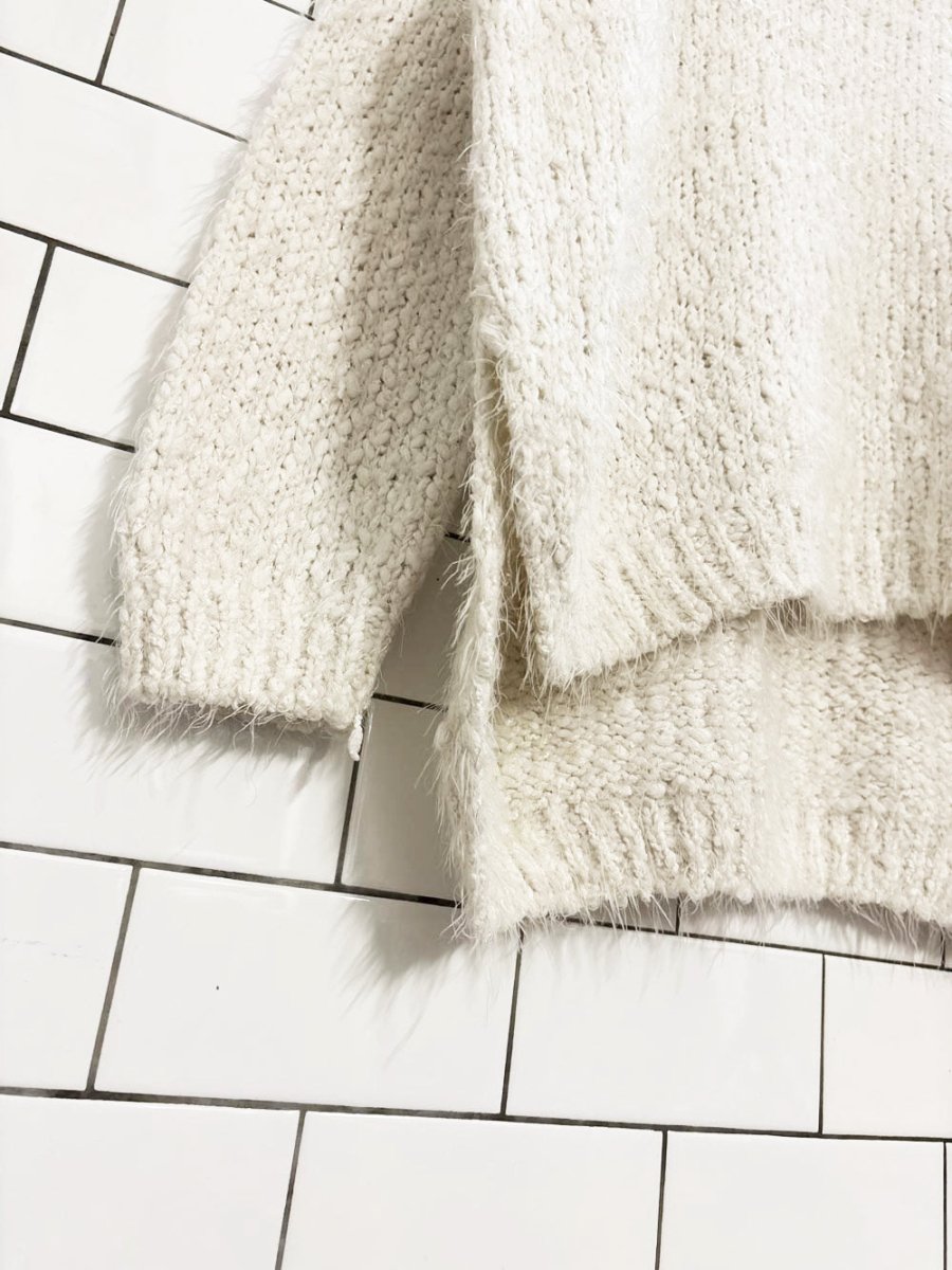 28 | 29 cotton - blend loose knit v - neck sweater - good market thrift store