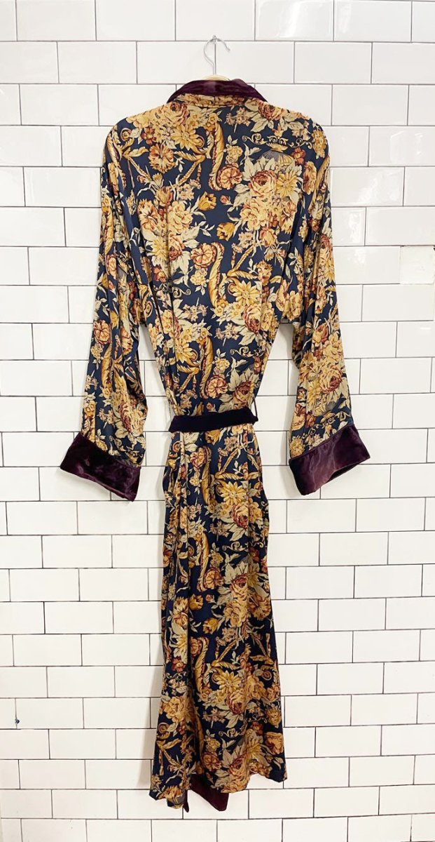 vintage amour de nuit 100% silk robe with velvet trim - good market thrift store