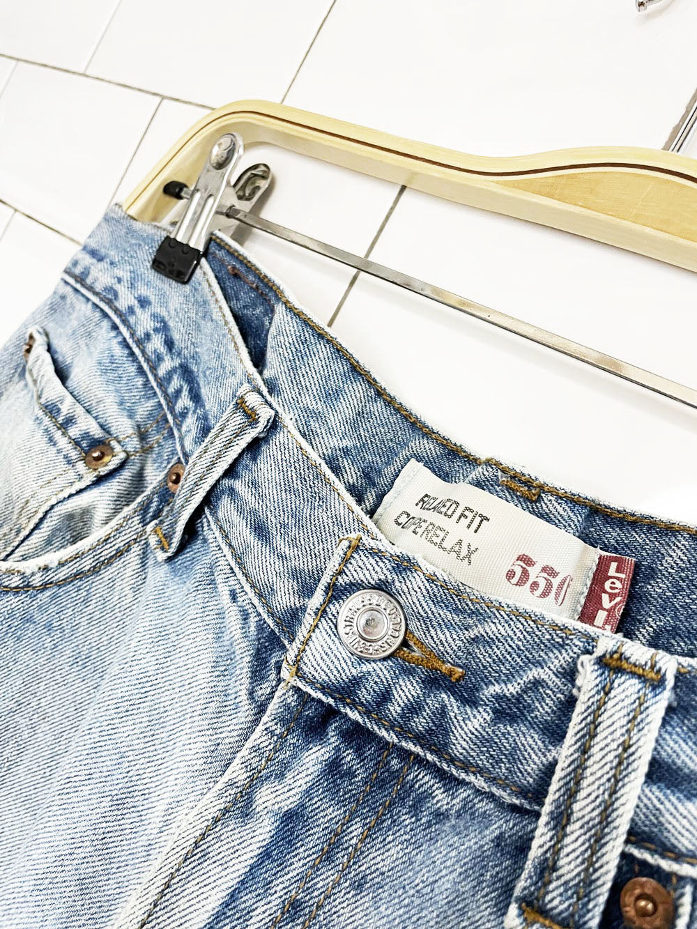 vintage 00s levi's 550 loose relaxed fit jeans