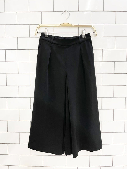 uniqlo pleated wide leg culottes - good market thrift store