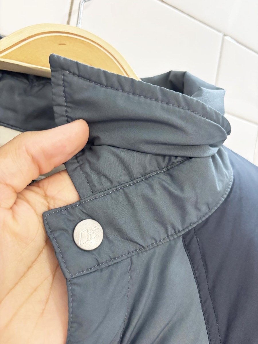 vintage 00s burton down quilted snowboard jacket - good market thrift store