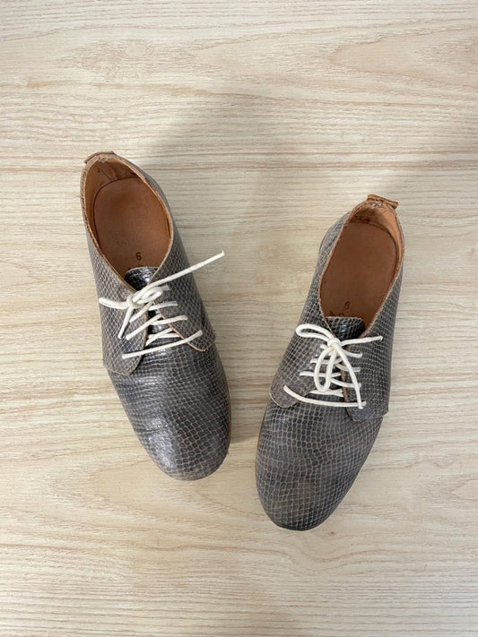 valentim leather derby shoe - good market thrift store