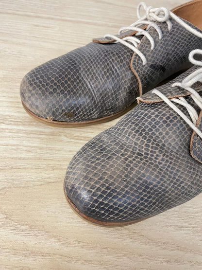 valentim leather derby shoe - good market thrift store