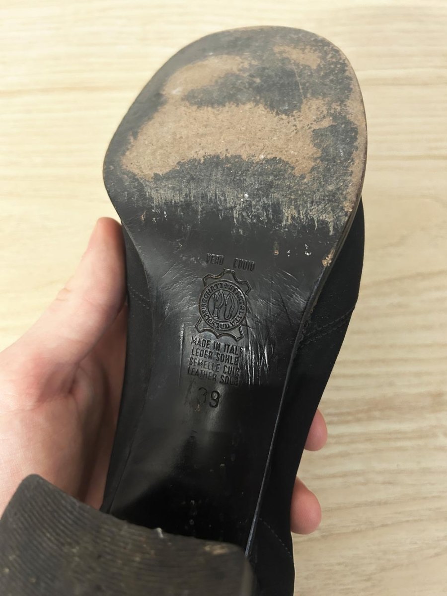 vintage 00s specchio italian heeled loafers - good market thrift store