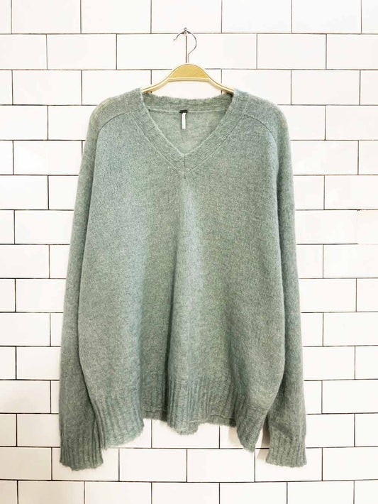 yfb mohair-wool blend v-neck light knit sweater | young fabulous & broke