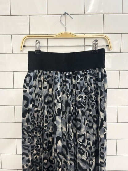 vintage pleated chiffon wide leg pants - good market thrift store