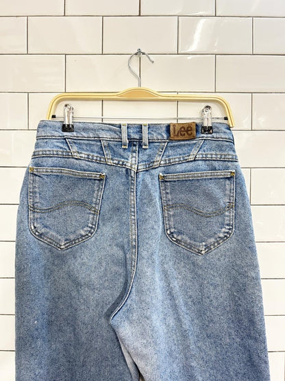 vintage 90s lee straight jeans - good market thrift store