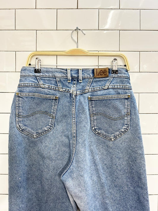 vintage 90s lee straight jeans - good market thrift store