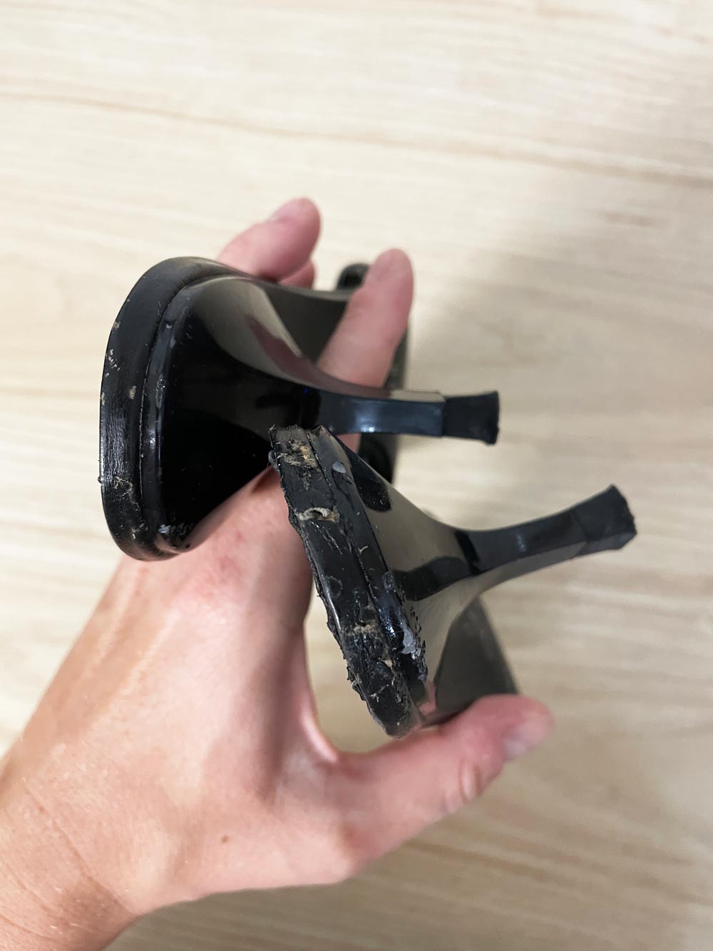 y2k white house black market leather contrast stitch heeled sandals - good market thrift store