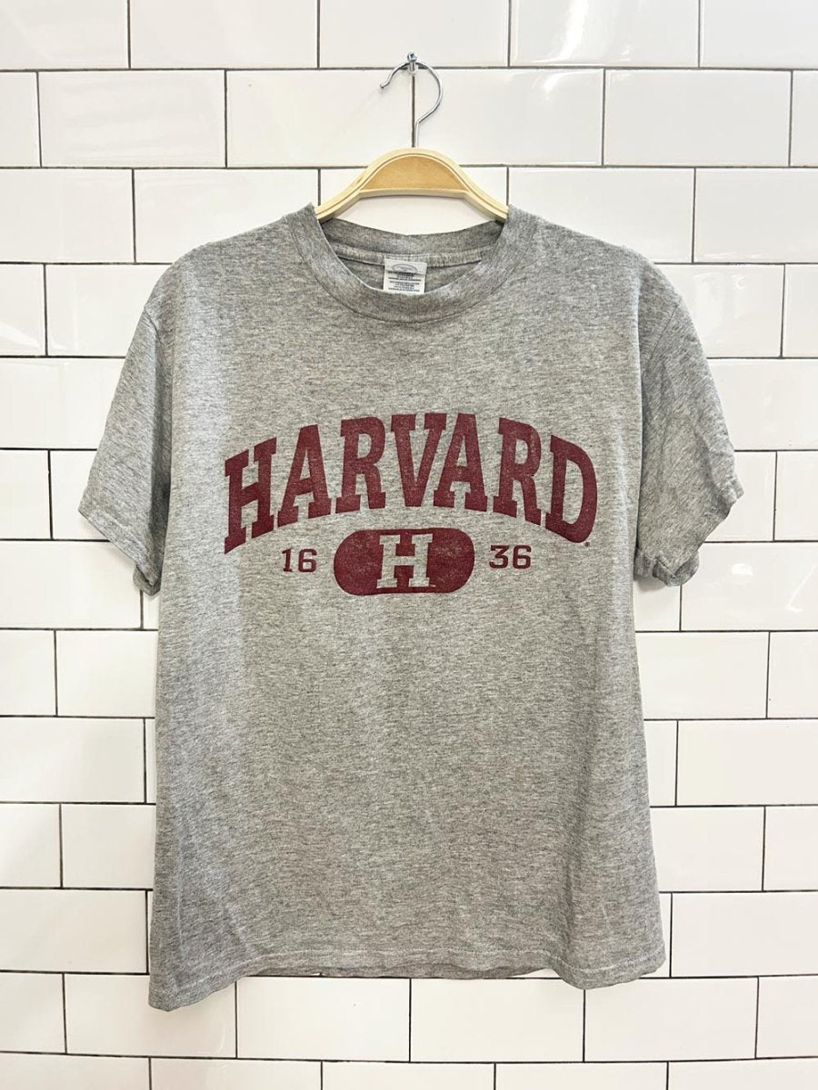 vintage 00s harvard graphic tee - good market thrift store