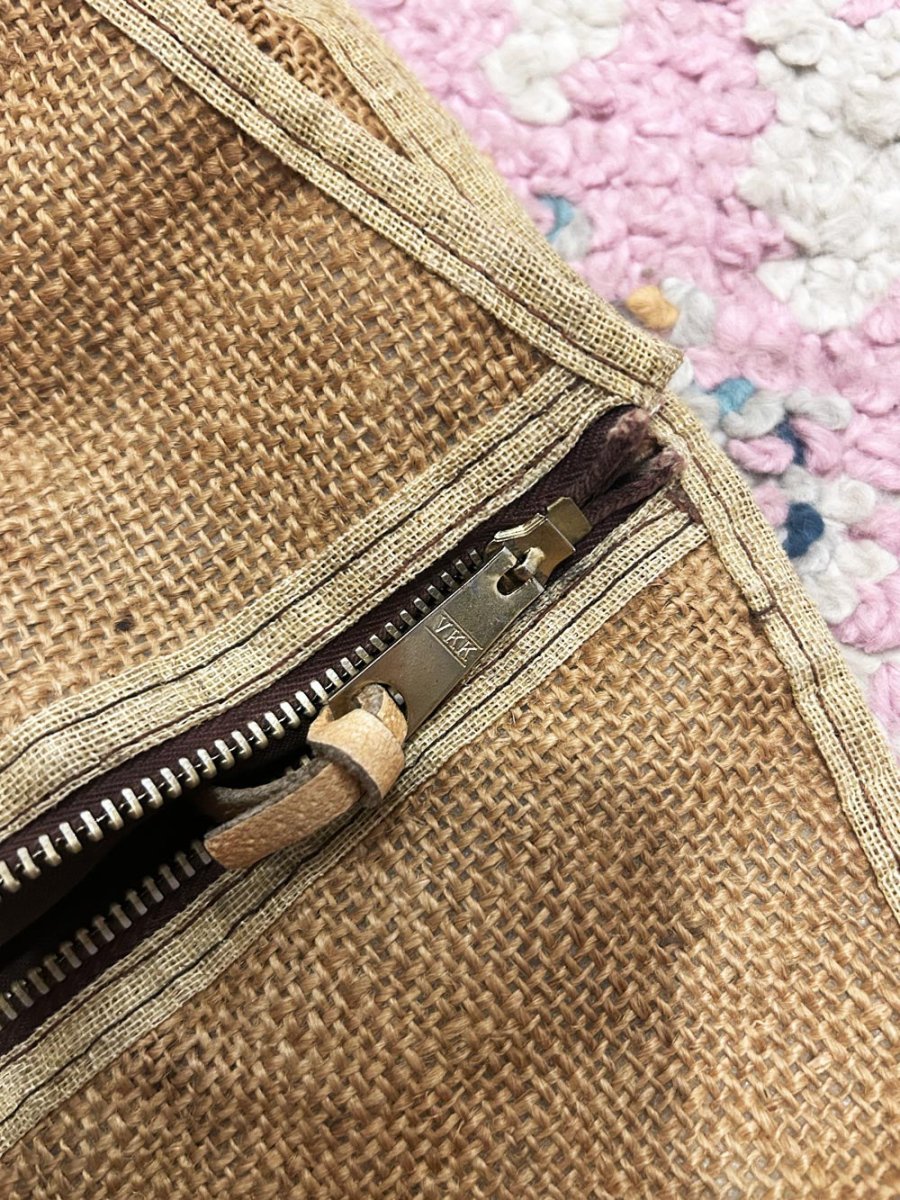 vintage 70s burlap floral handbag - good market thrift store