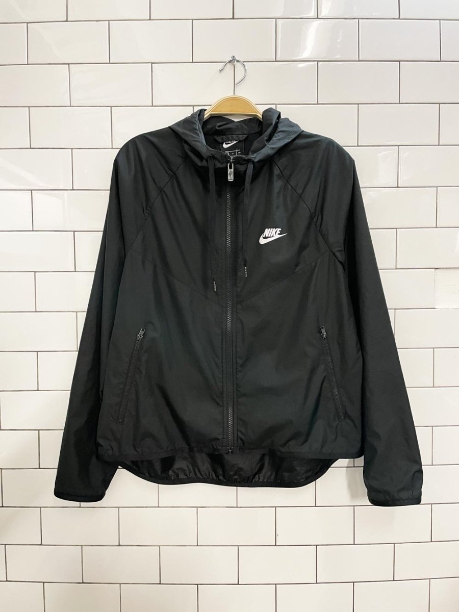 nike 2024 windriver lined hooded jacket - good market thrift store