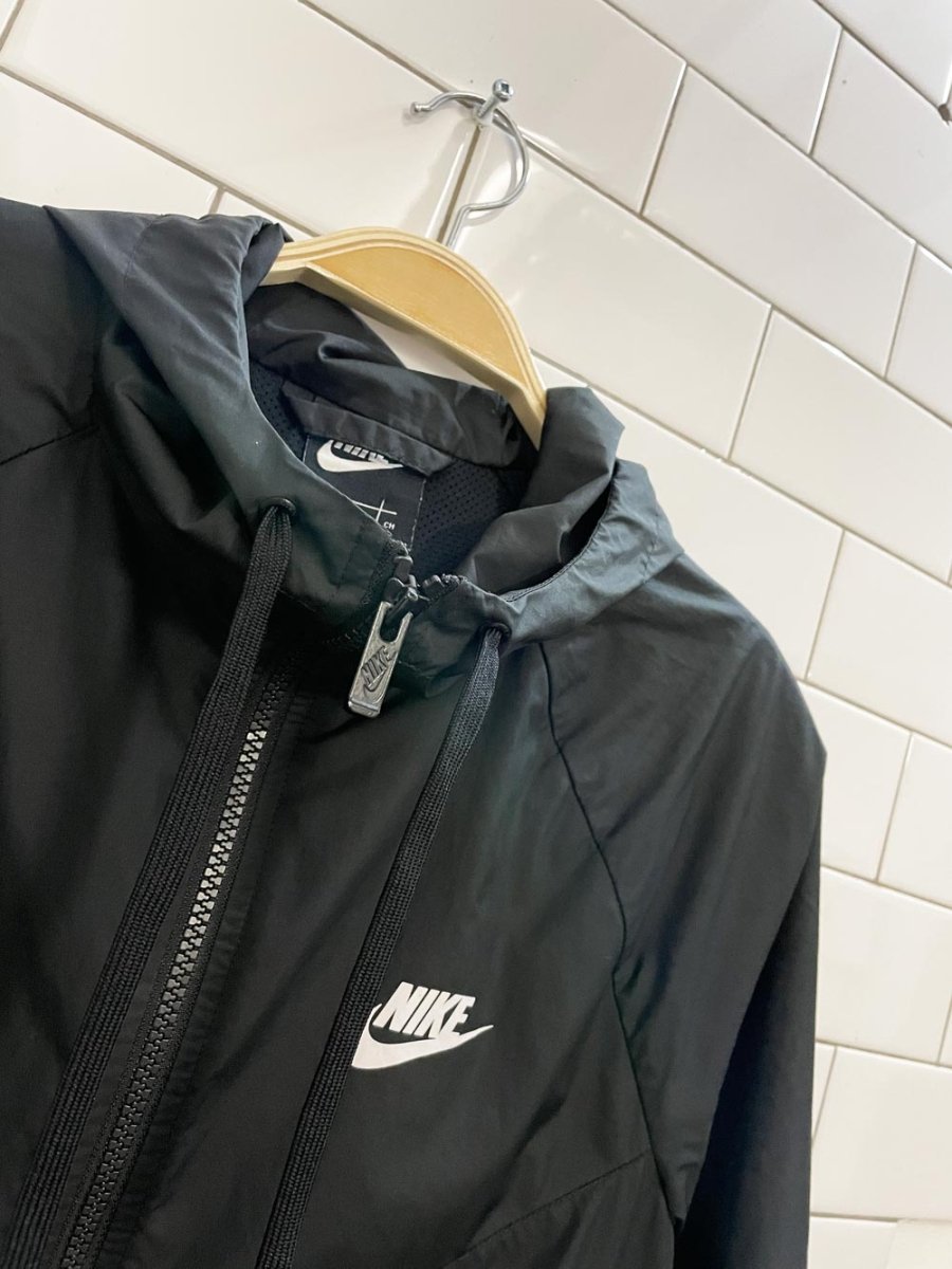 nike 2024 windriver lined hooded jacket - good market thrift store
