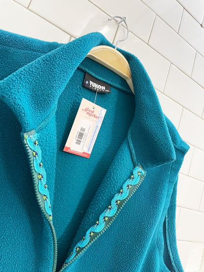 vintage 90s yukon fleece full zip vest - good market thrift store