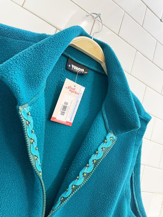 vintage 90s yukon fleece full zip vest - good market thrift store
