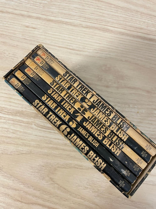 vintage 1967 star trek 6 - book set - good market thrift store