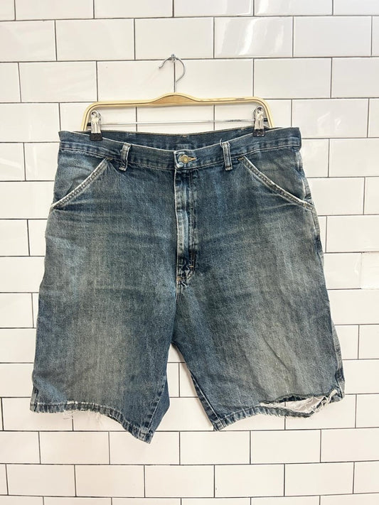vintage 00s wrangler distressed denim carpenter shorts - good market thrift store