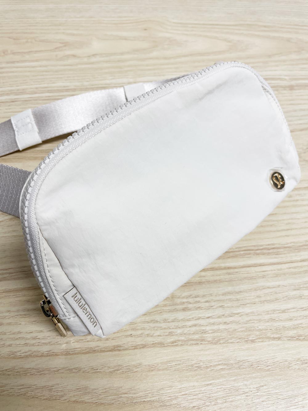 nwot lululemon everywhere belt bag 1L