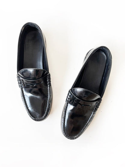saint laurent YSL le loafer patent leather penny loafer | made in Italy - good market thrift store