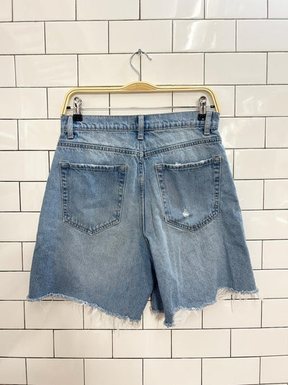 refuge distressed long denim shorts - good market thrift store