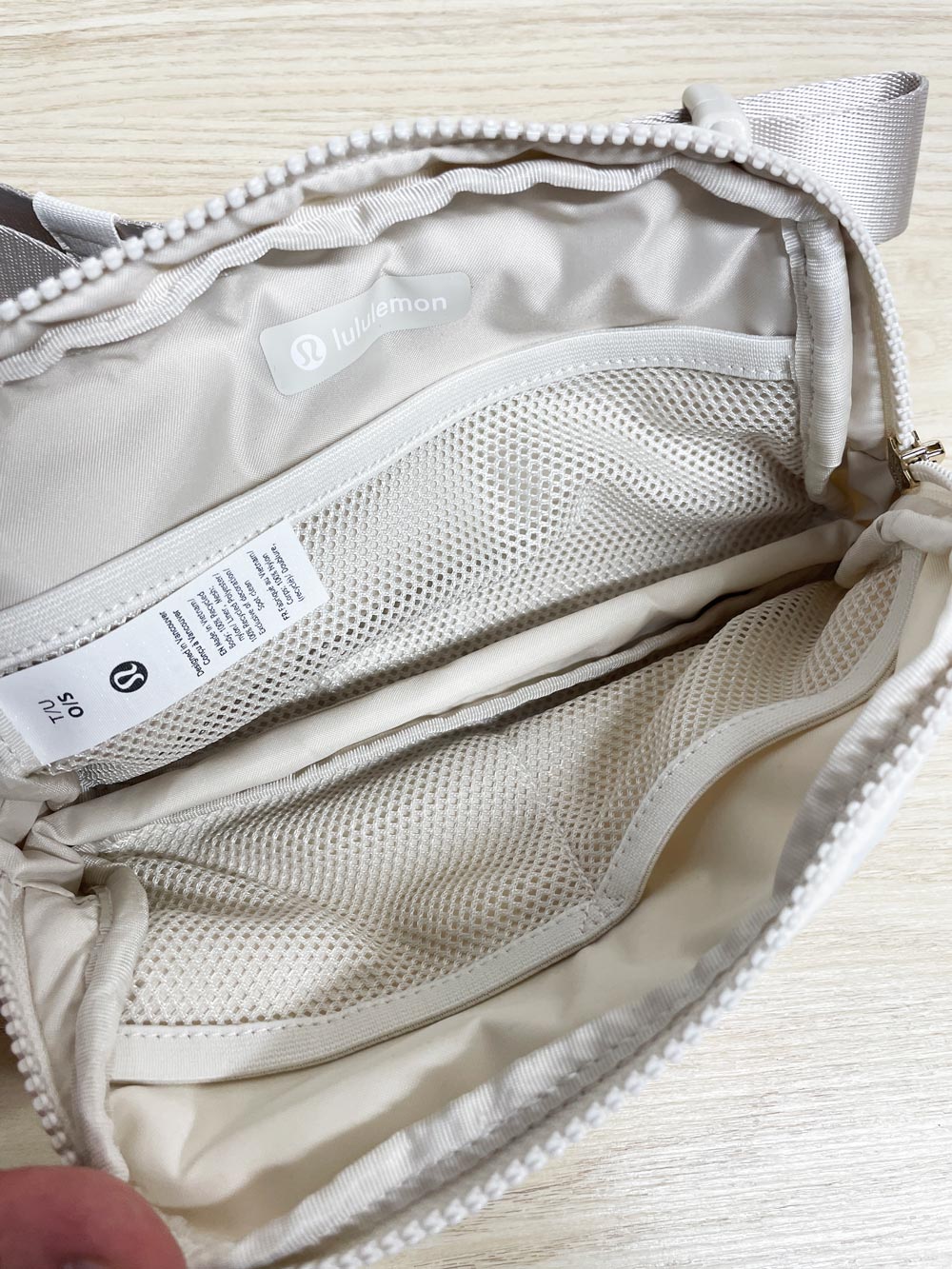 nwot lululemon everywhere belt bag 1L