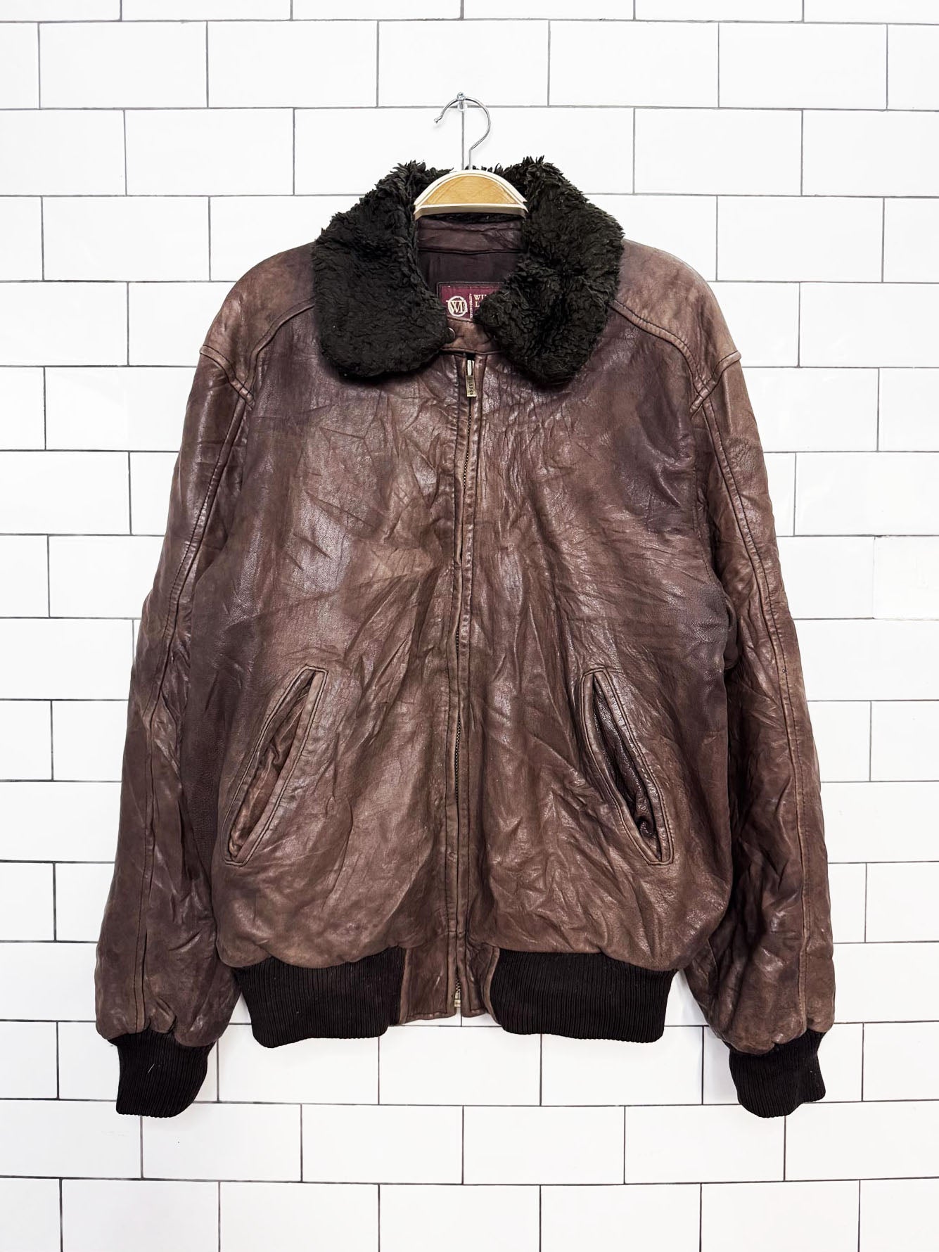 vintage wilsons butter leather faux fur collar bomber jacket | removable collar | lambskin