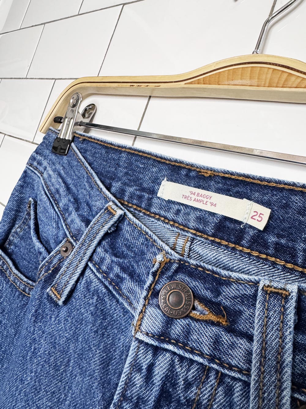 levi's 94 baggy jeans