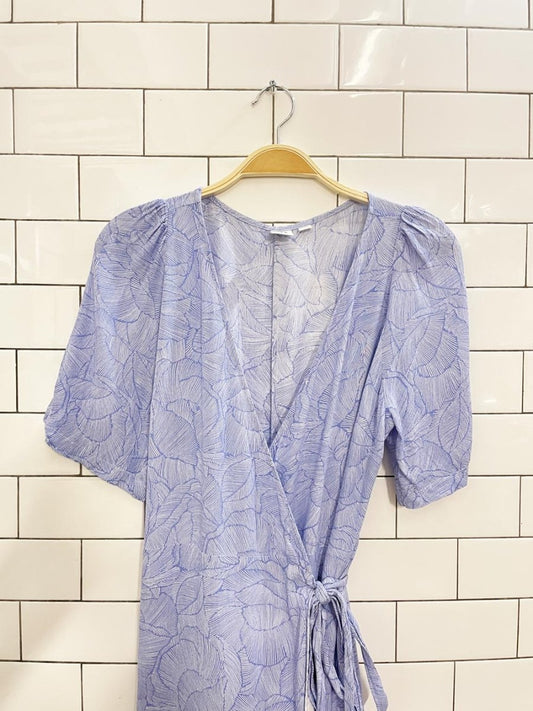 gap floral wrap midi dress - good market thrift store