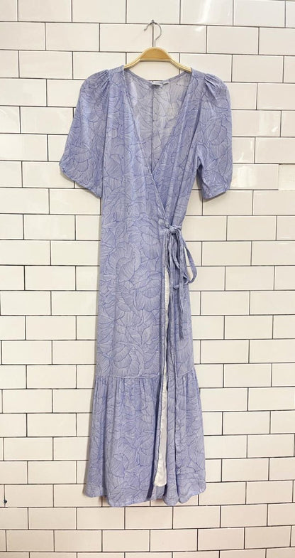 gap floral wrap midi dress - good market thrift store