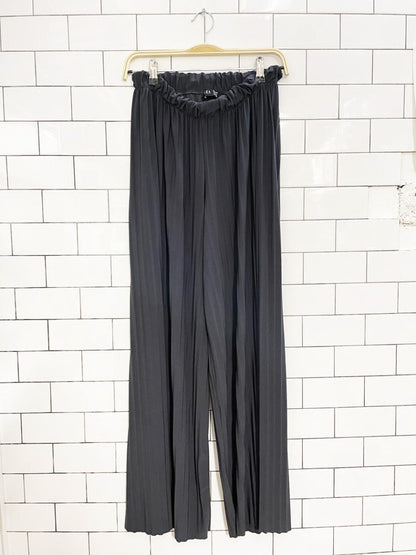 refka accordion pleated wide leg lounge pants - good market thrift store