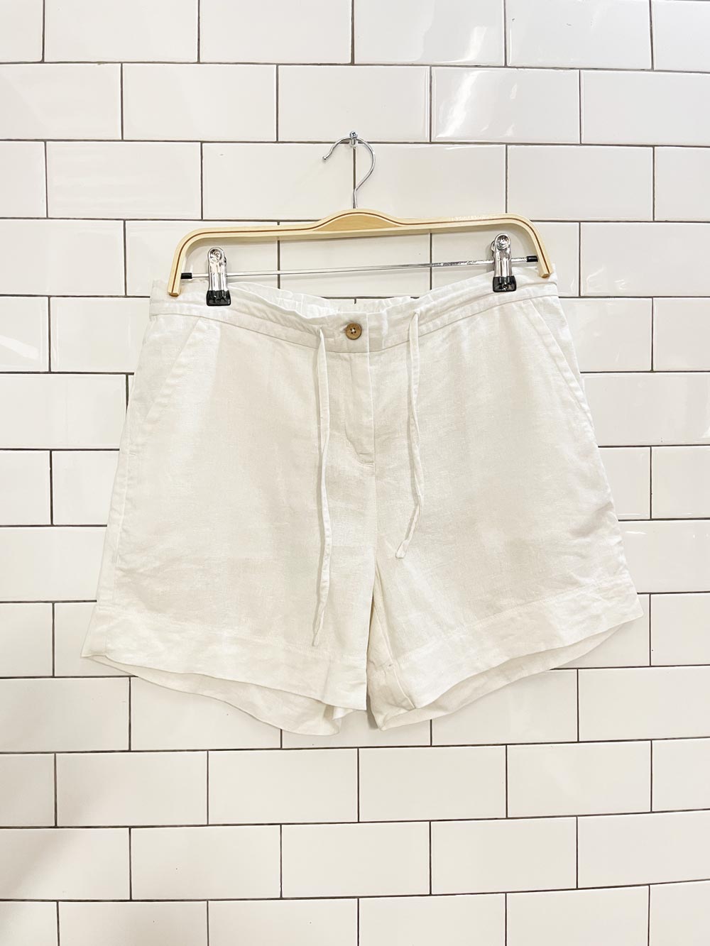 white linen casual drawstring short - good market thrift store