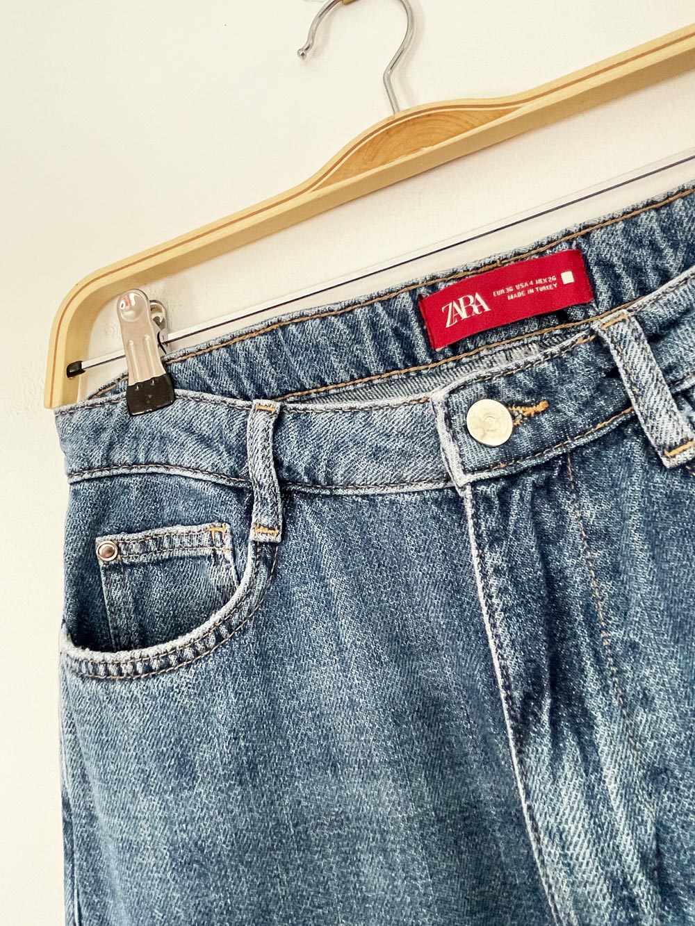 zara high rise wide leg relaxed jeans | trf