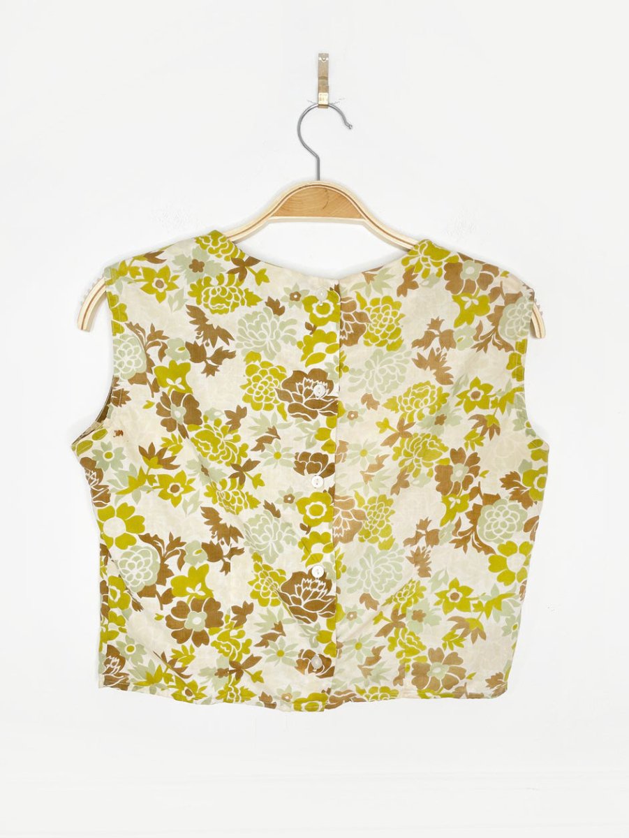 vintage 60s urban or suburban wear by seagull floral button back top - good market thrift store
