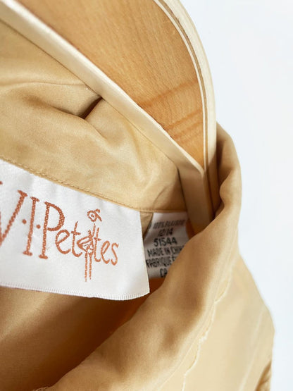 vintage 80s vipetites 100% silk embroidered collar blouse - good market thrift store