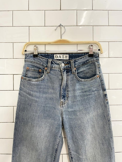 daze LA ripped knee straight jeans - good market thrift store