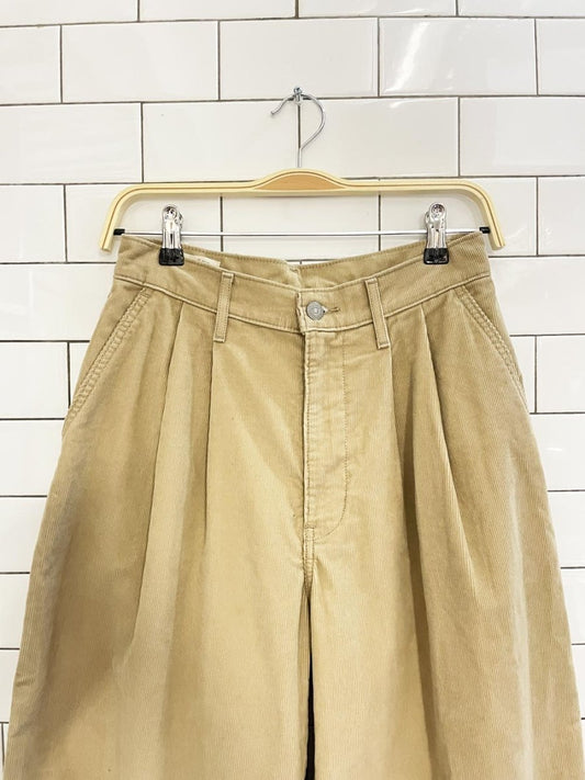 levi's pleated corduroy wide leg crop pants - good market thrift store